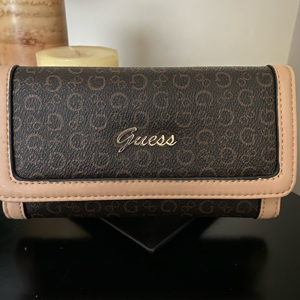 Guess wallet